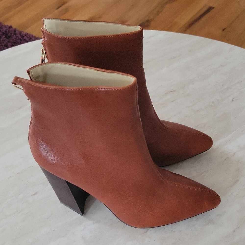 Elegant Brown Ankle Boots